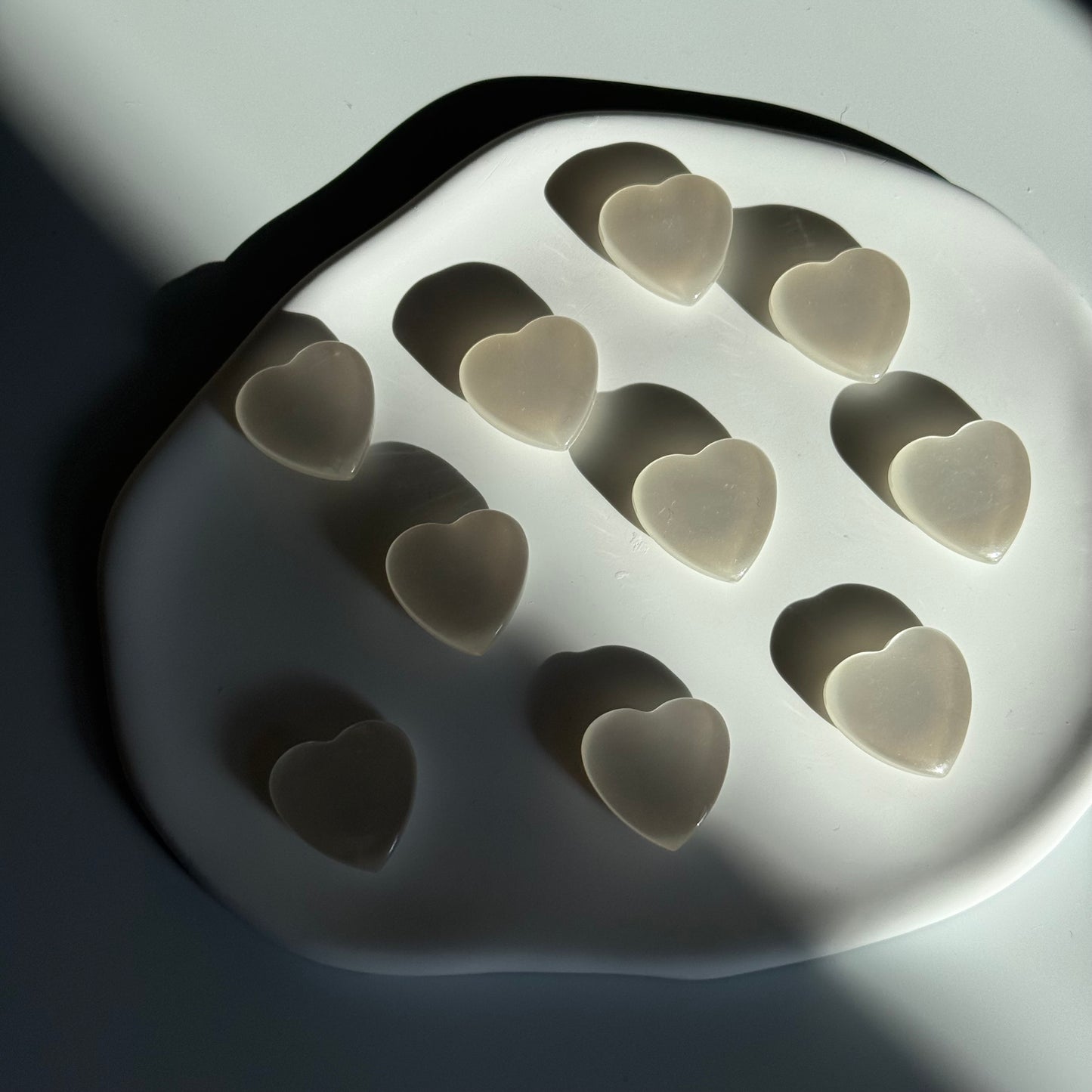 Pearly Heart-Shaped Fridge Magnets | Set of 5/10